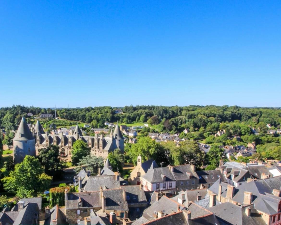 Home Vert La Suite Forges de Lanouee Exterior photo